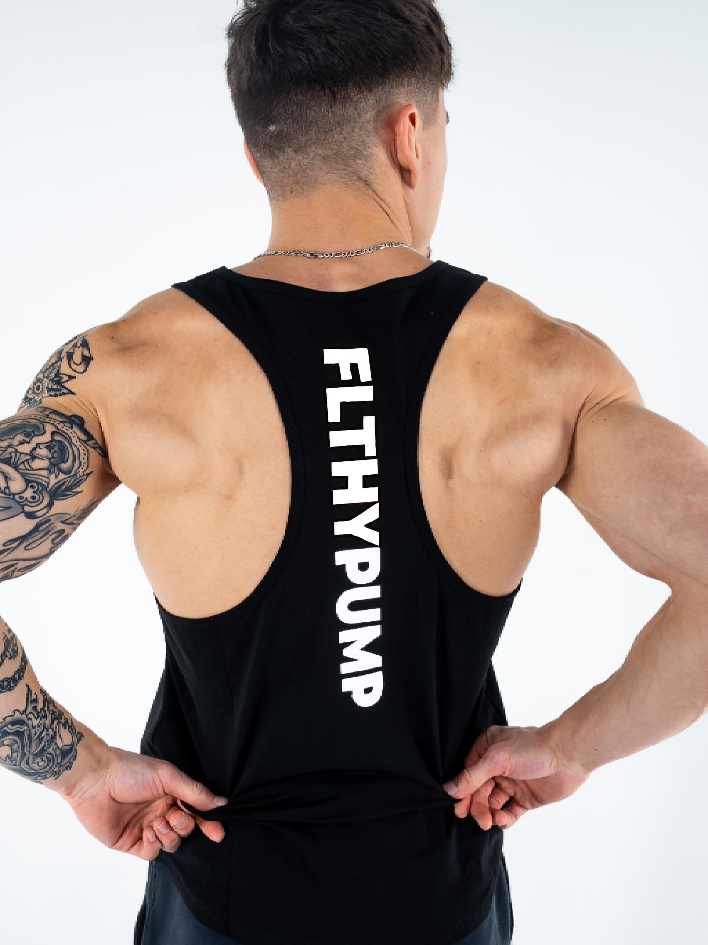 White on Black Stringer